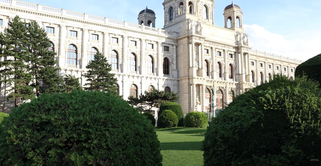 Vienna Top 5 - Maria Therese Platz